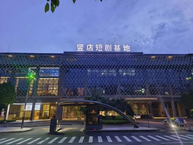离谱又真实 满屏惊叹词开元ky棋牌人间怪奇物语(图11)